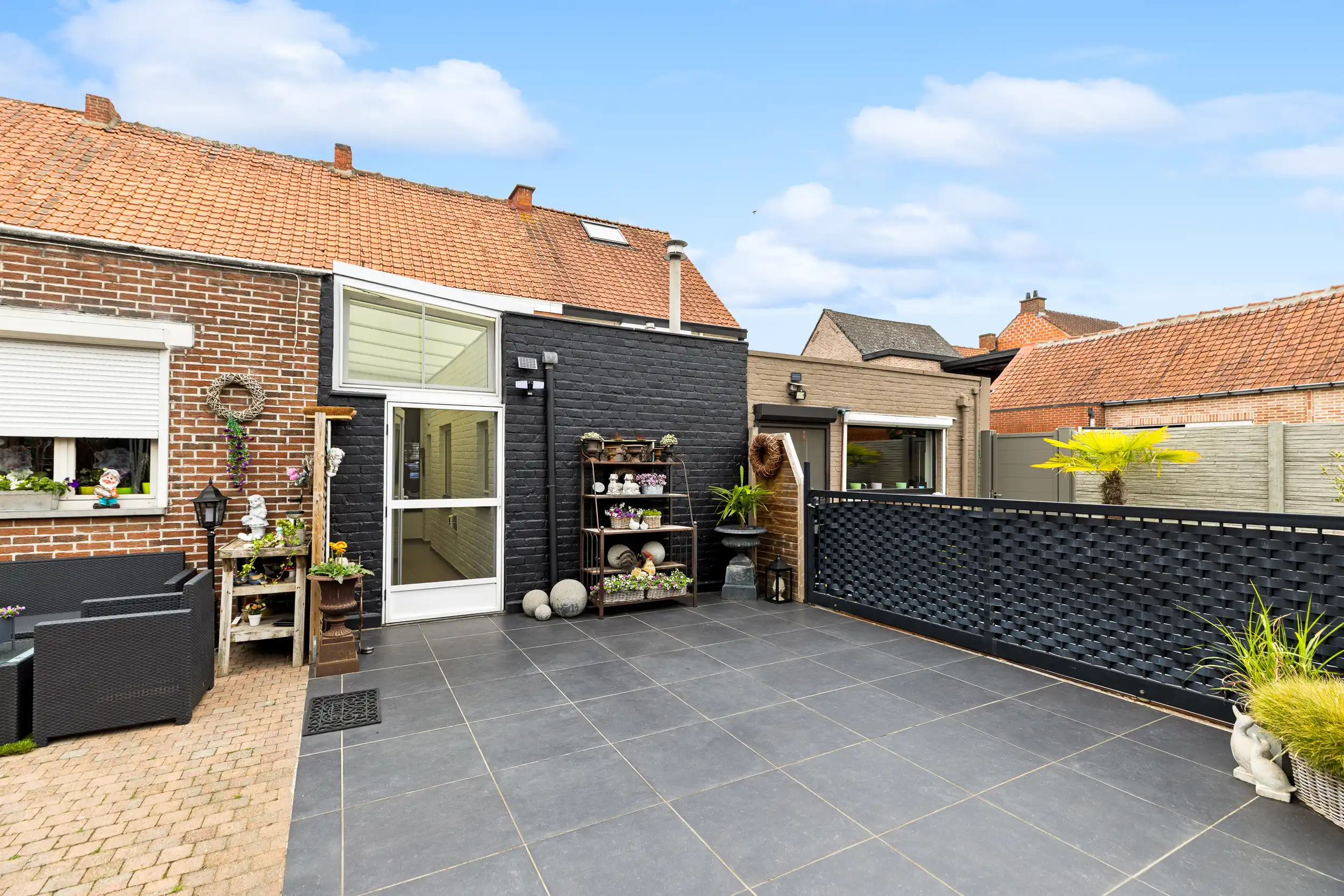 Charmante woning met tuin in Zele foto 11