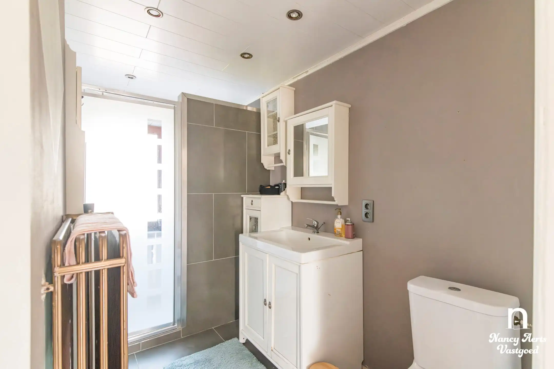 Gerenoveerde gezinswoning met ruimte voor eigen invulling foto 15