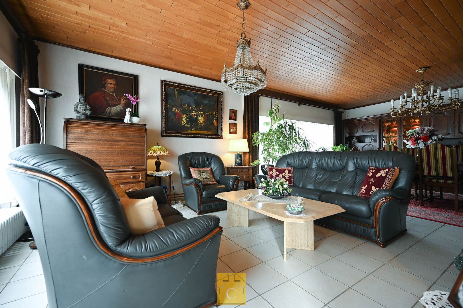 charmante driegevelbungalow met tuin en garage in hartje Loppem foto 4