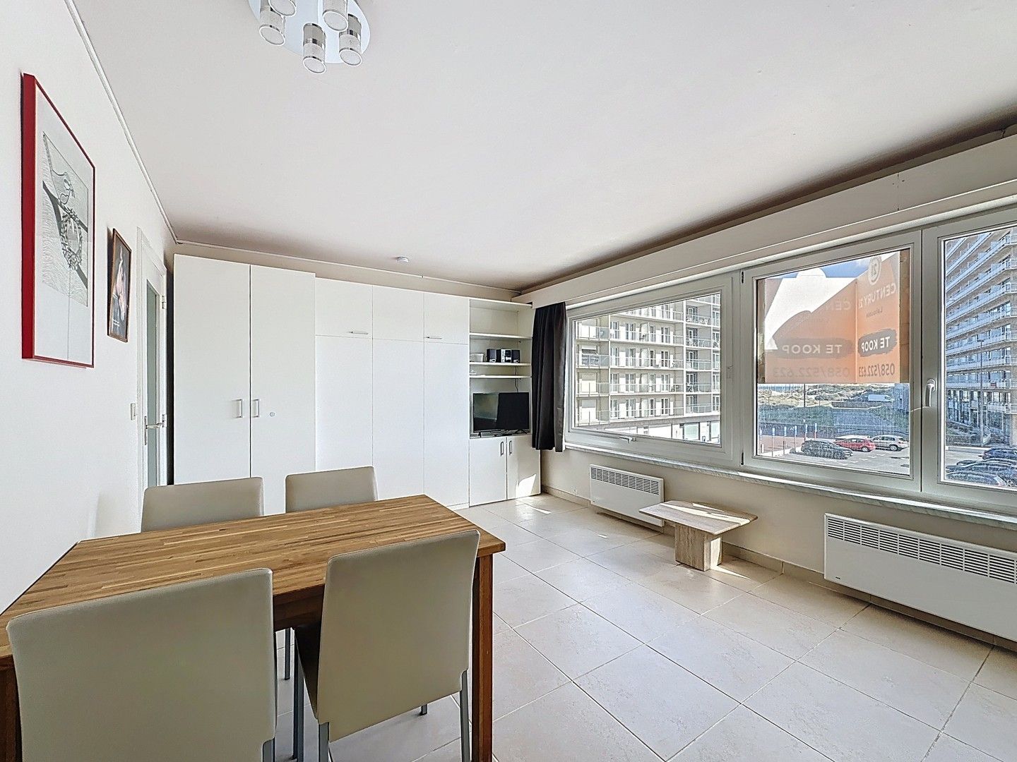 Volledig vernieuwde studio nabij de dijk, het strand en de zee. foto 6