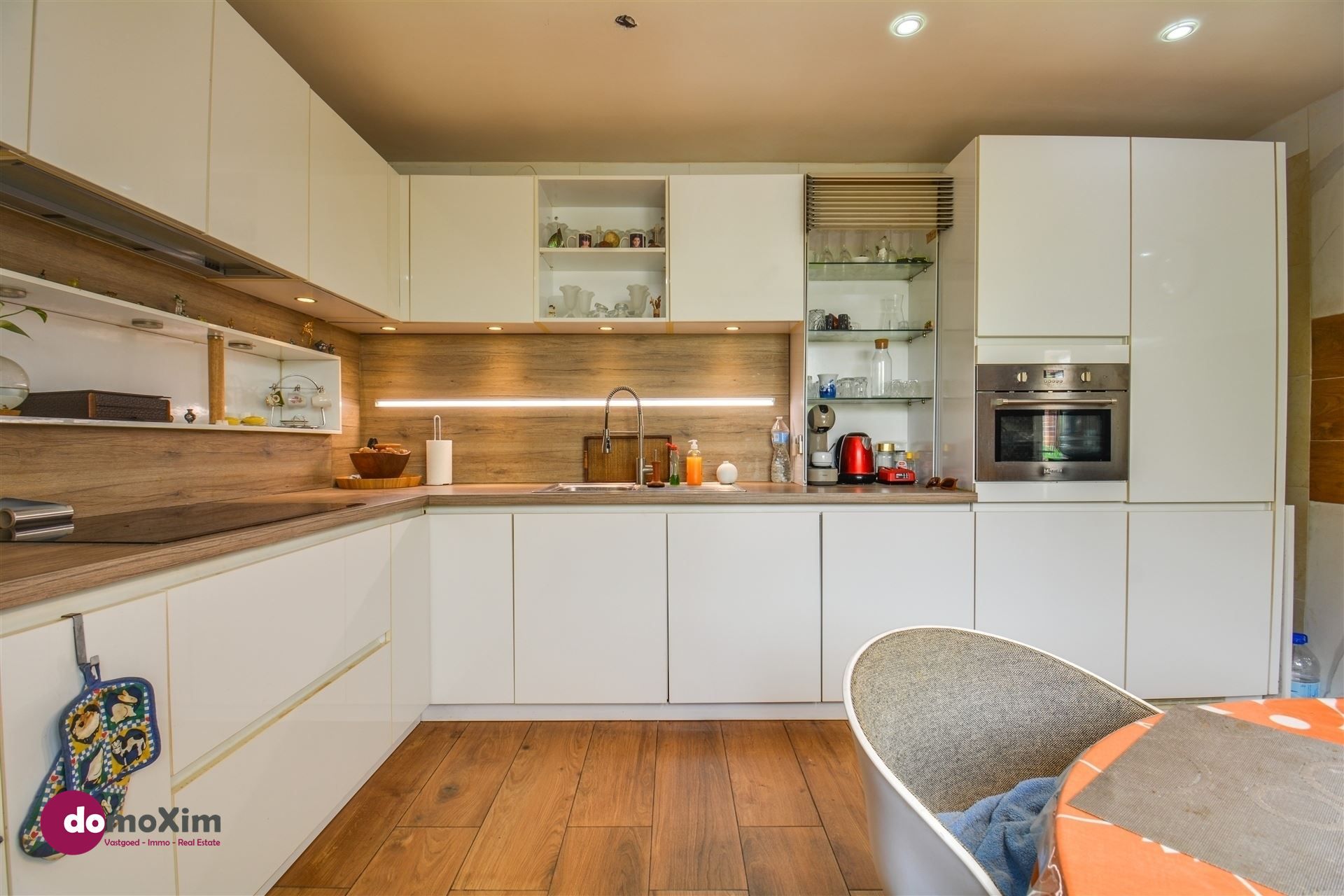 Instapklare woning met 3 slaapkamers en tuin in een rustige buurt foto 6