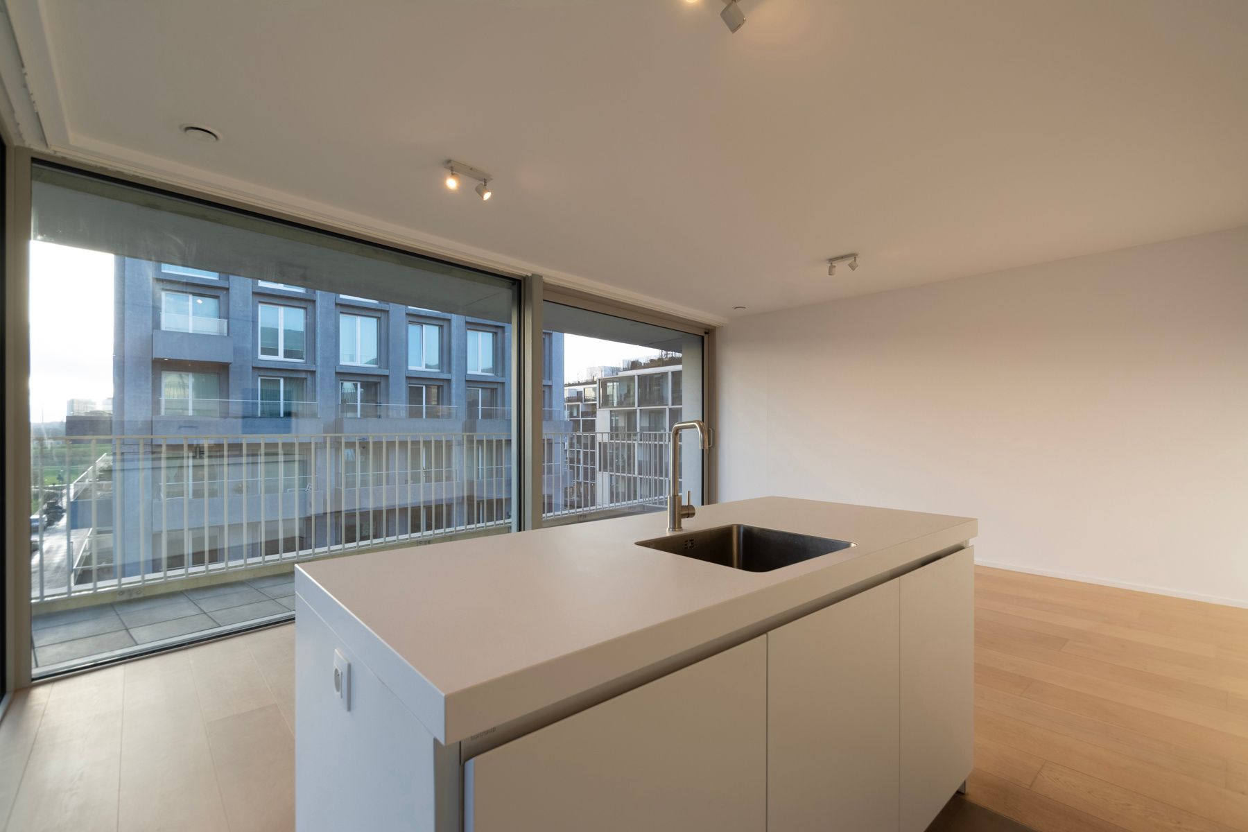 Prachtig 2 kamer appartement met zicht op de Schelde foto 4