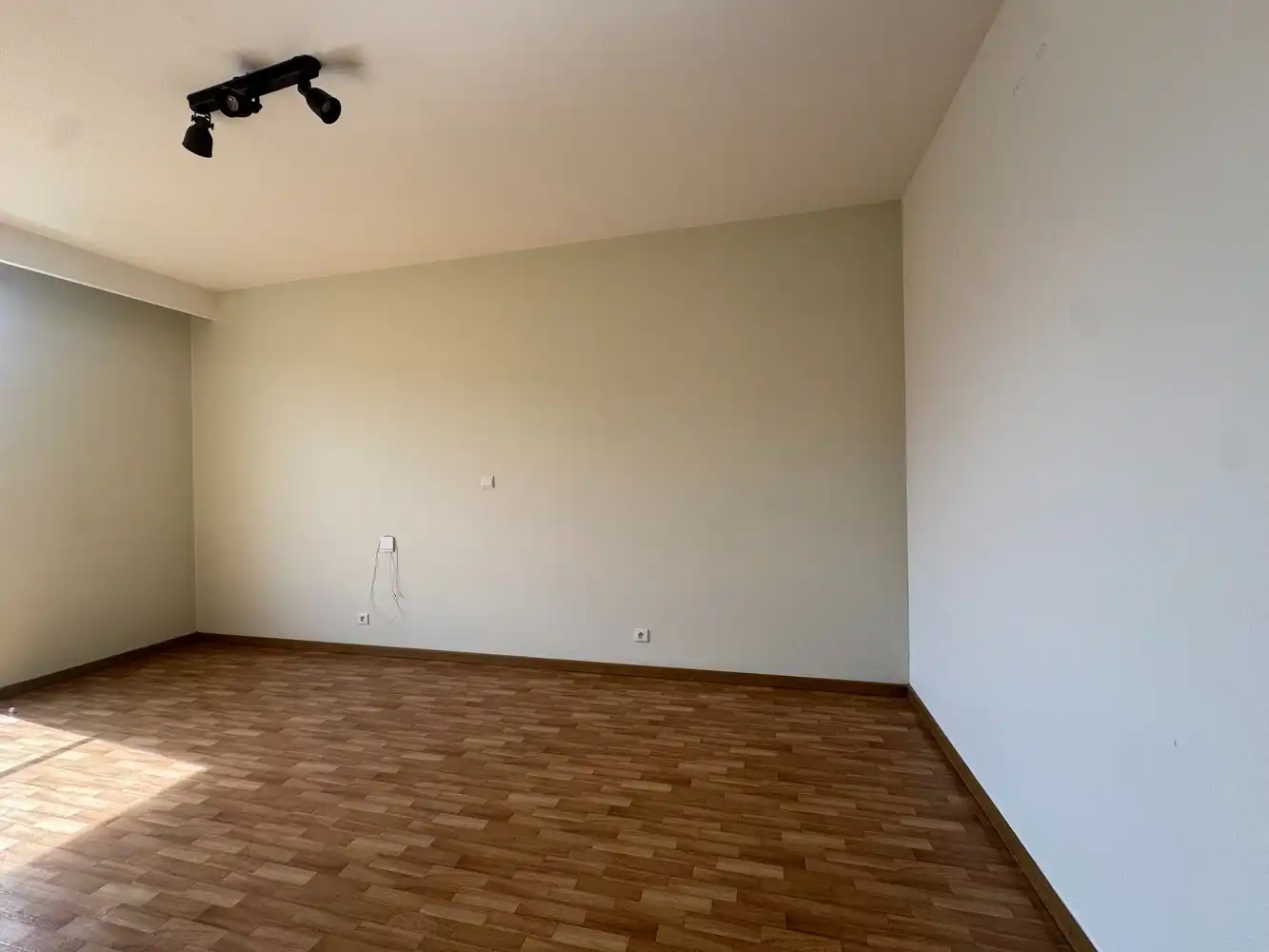 Ruim 1-slaapkamer appartement met airco op de vijfde verdieping foto 15