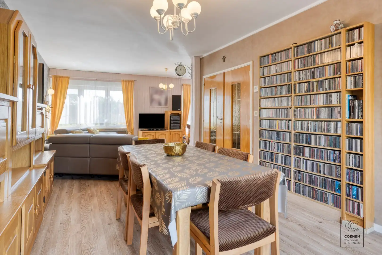 Bel-étagewoning van 163 m² met 3 slaapkamers, tuin en groen zicht te Linkeroever! foto 4