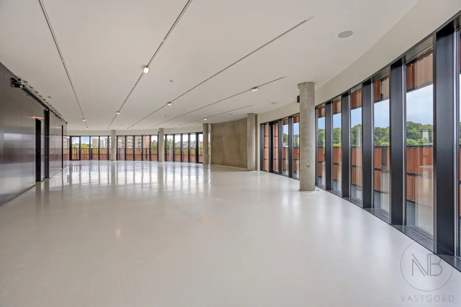 Instapklaar bedrijfsruimte van ca. 420 m² in het Botta-gebouw foto 32
