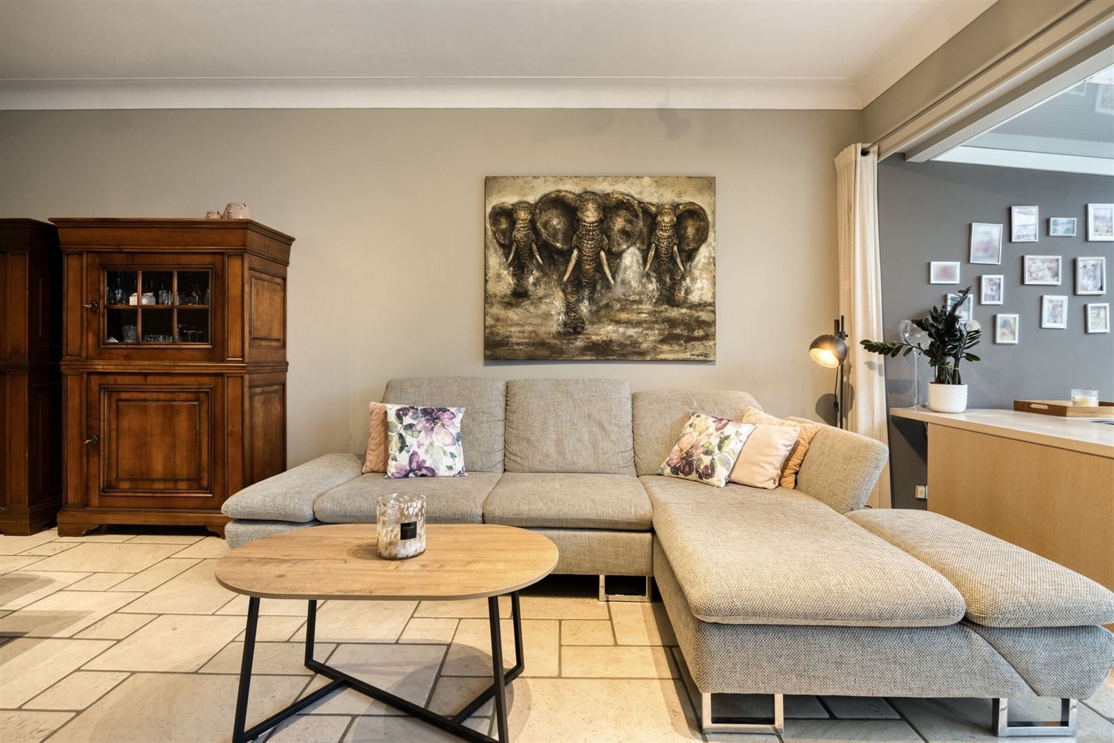 Uniek aanbod in Wilrijk: appartement met handelspand, tuin en bijgebouw  foto 5