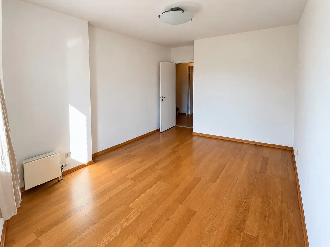 Lichtrijk appartement met 2 slaapkamers, 2 terrassen en ondergrondse parking in Hasselt centrum foto 17