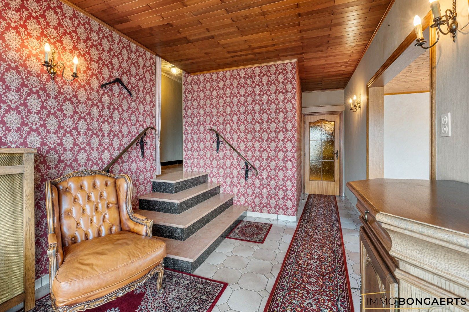 Ruime hoekwoning met drie slaapkamers foto 3