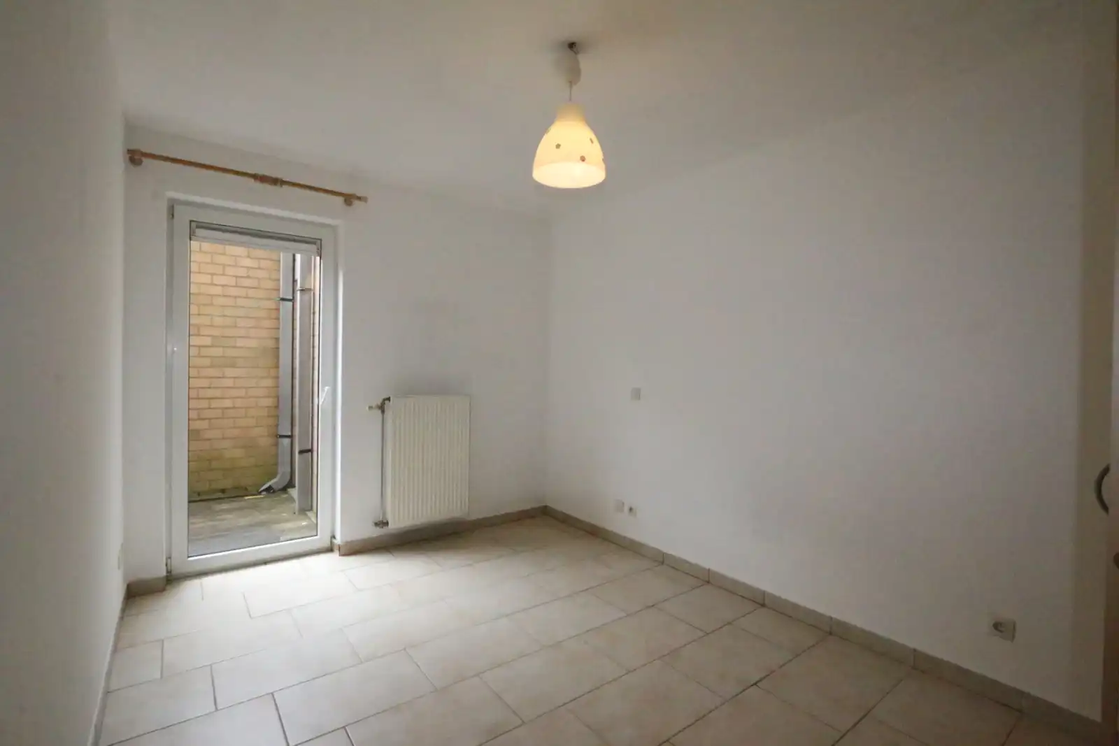 Ruim woon-appartement op 2 stappen van het Rubensplein. foto 8