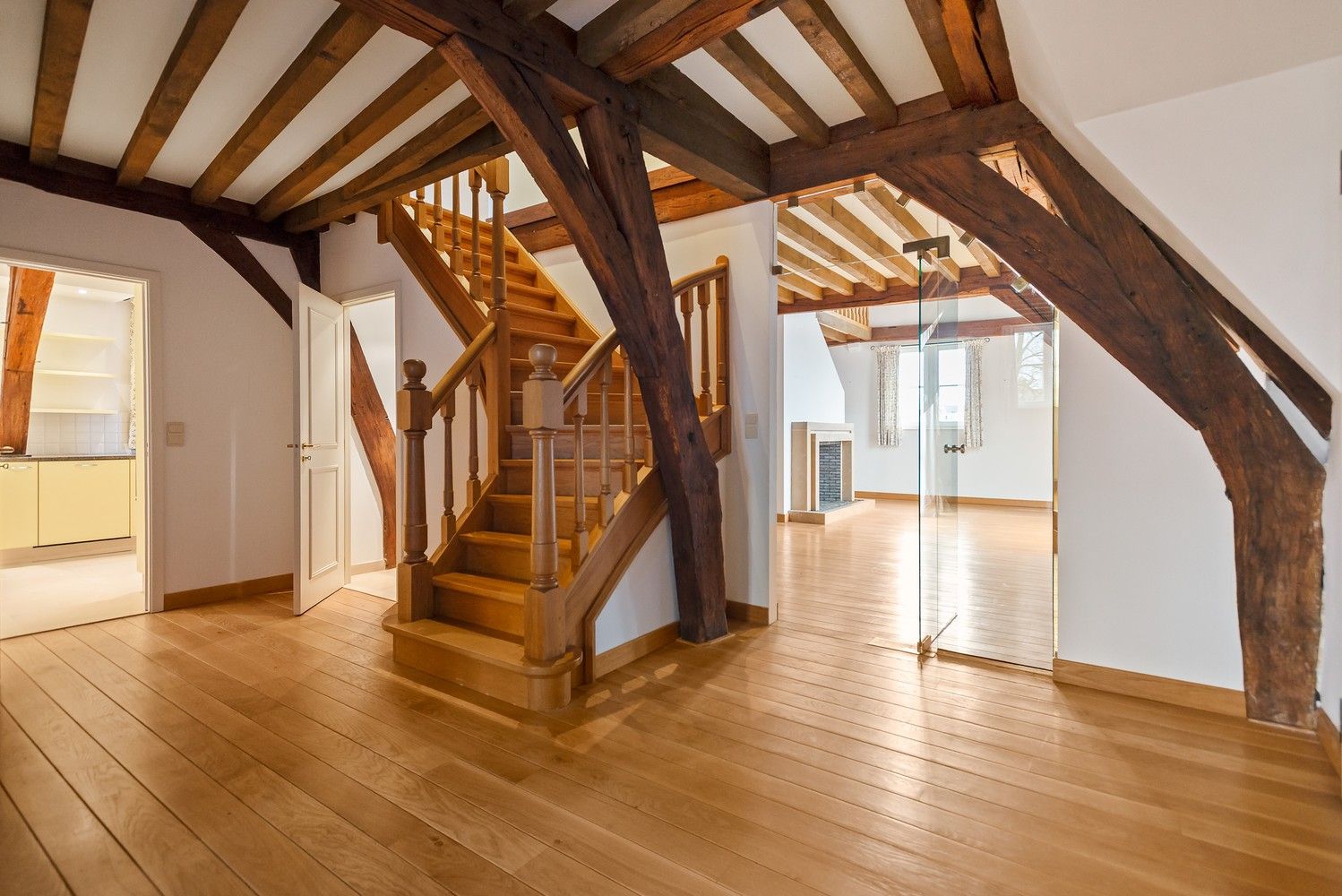 Unieke, lichtrijke loftduplex in het historisch centrum van Lier foto 18
