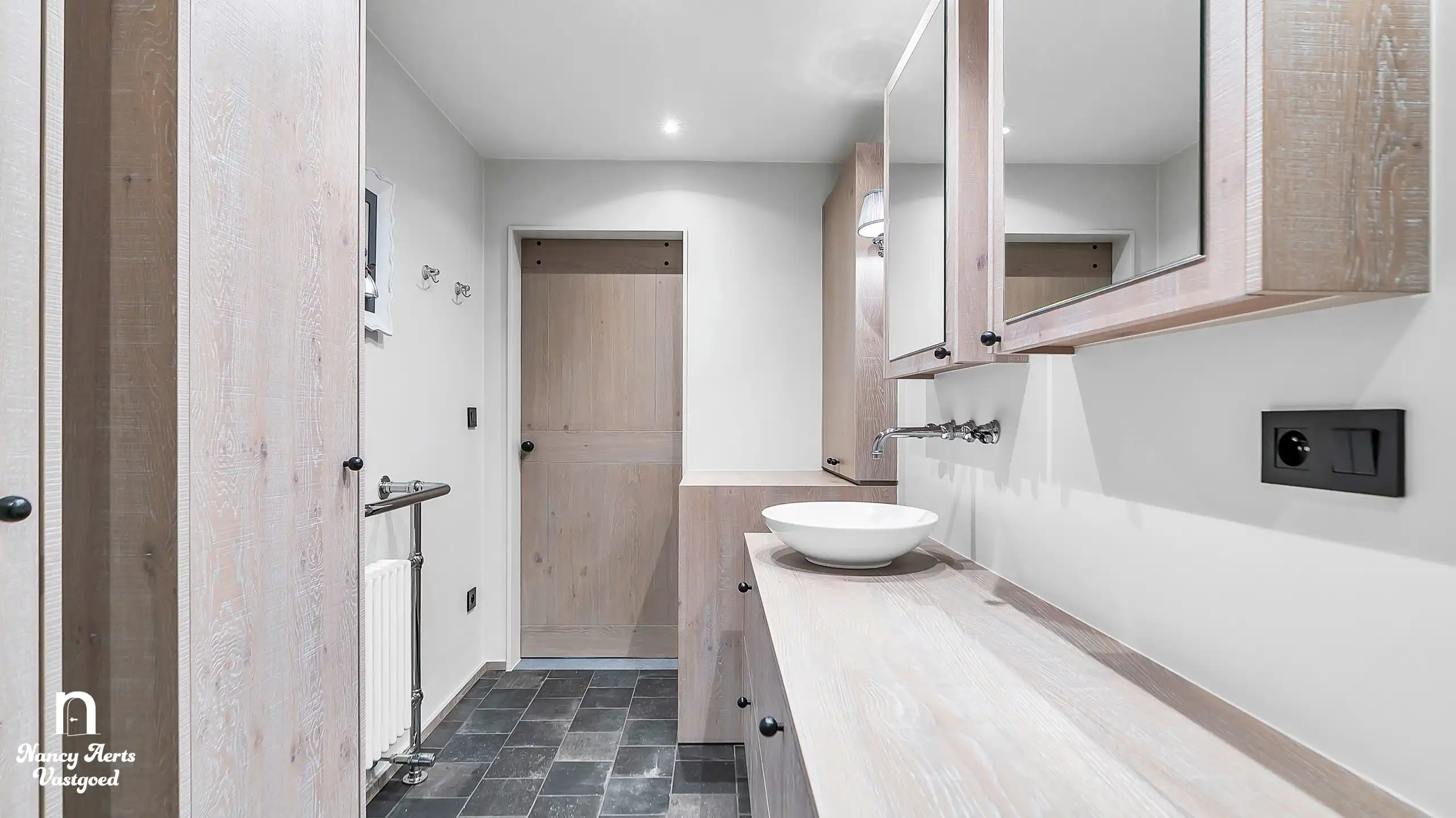 Gezinsappartement met 4 slaapkamers en polyvalente ruimte foto 18