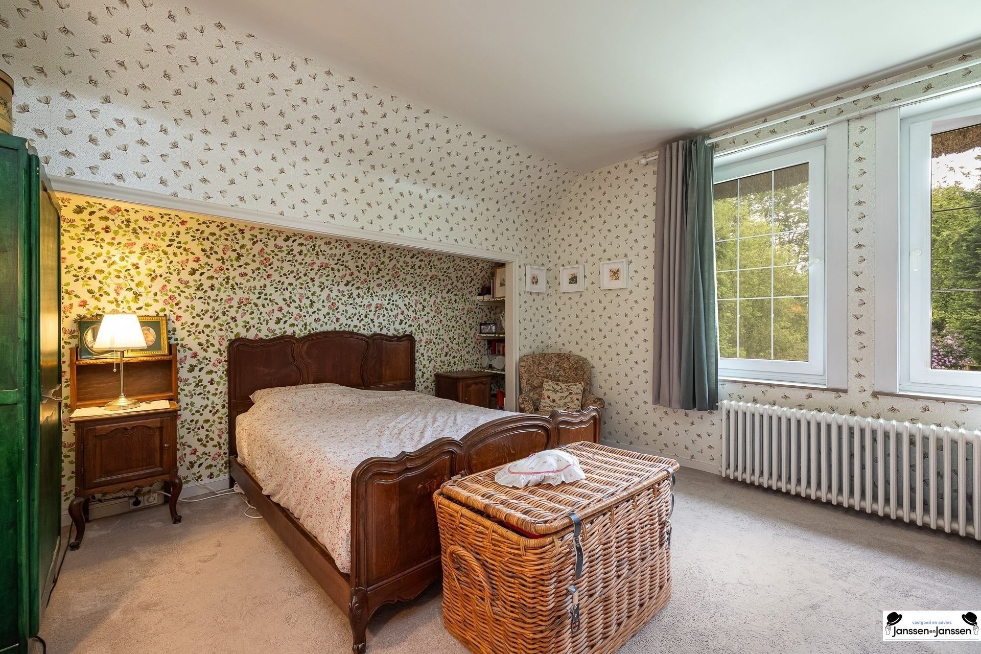 Klassieke, charmante vrijstaande villa, rustig gelegen in het geliefde Vriesdonk op ca. 1266m² foto 19