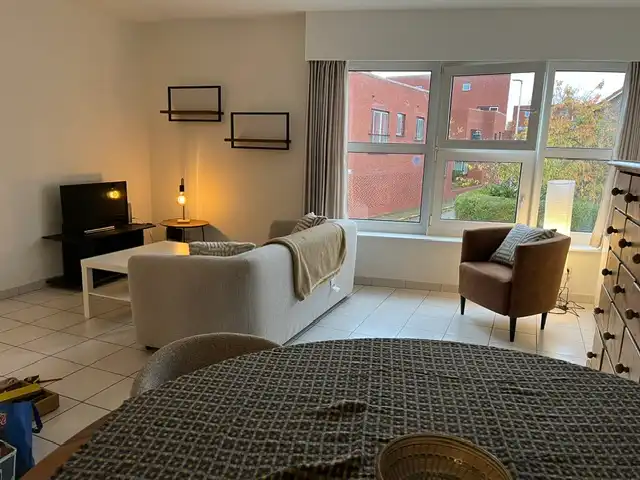 gemeubeld 1-slpk appartement met zonnig terras nabij UZ Gent foto 2