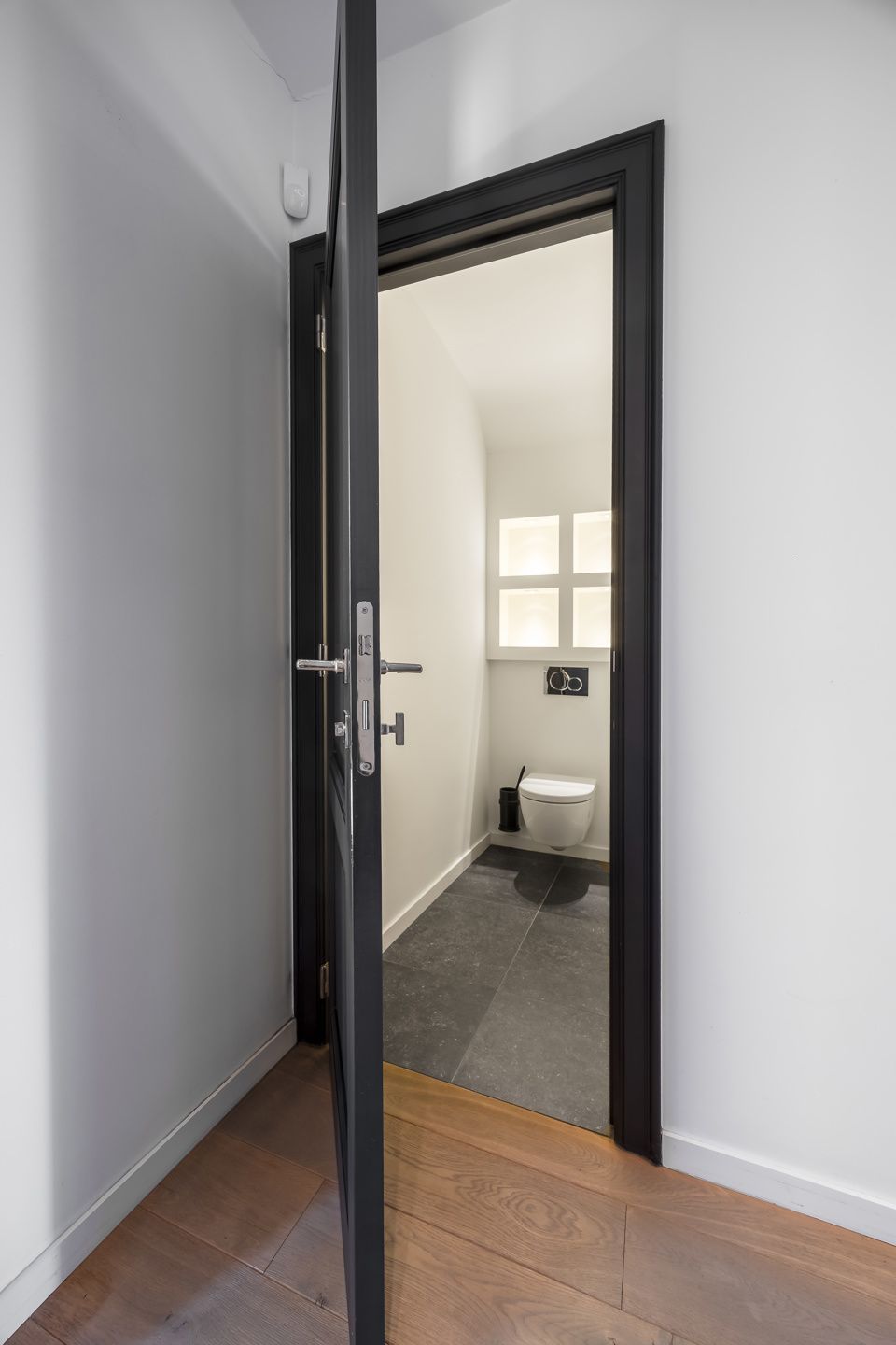 Luxe afgewerkte penthouse met groot zonneterras foto 21