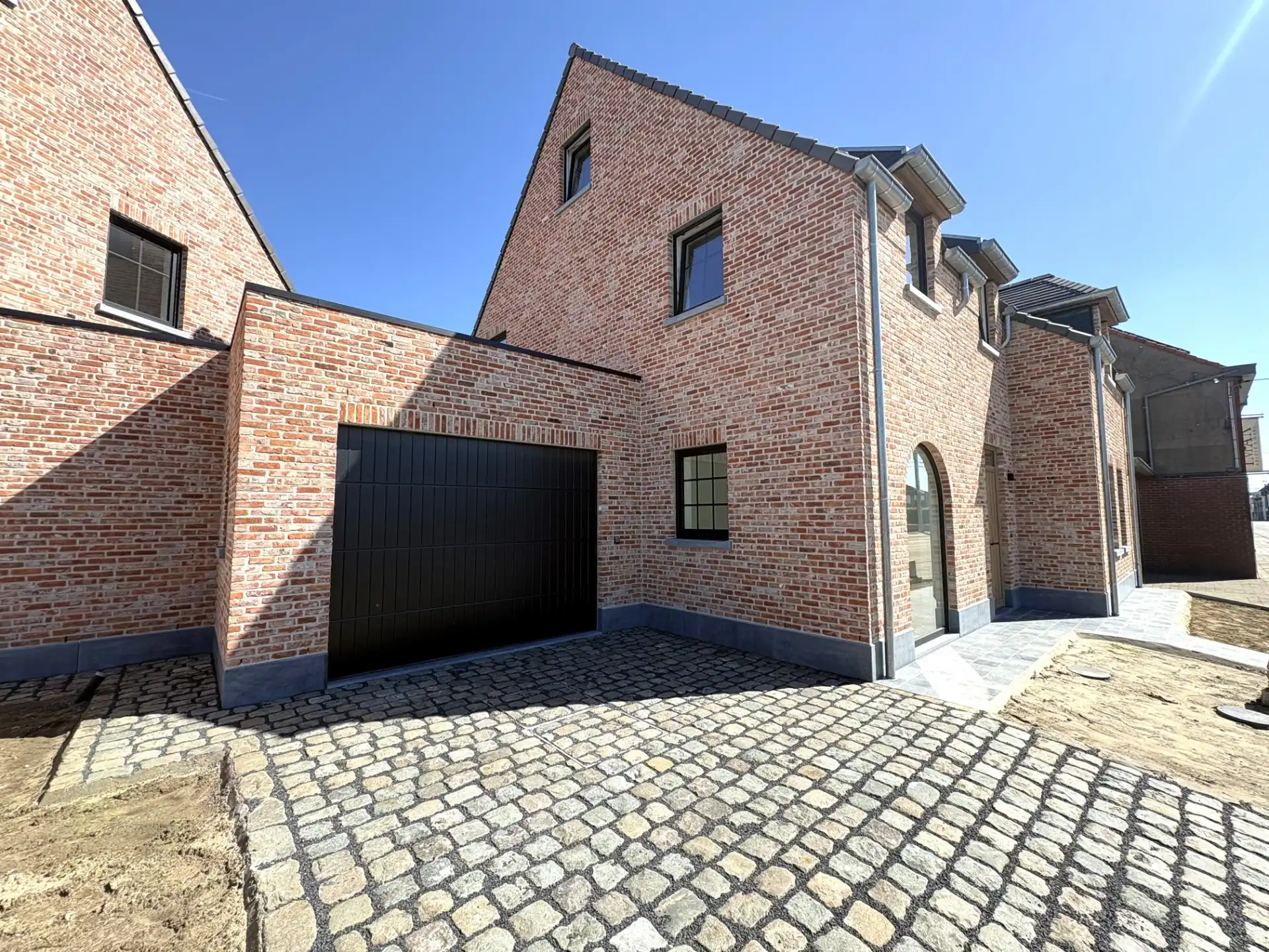 Luxueuze nieuwbouwwoning te huur nabij centrum Waregem foto 2