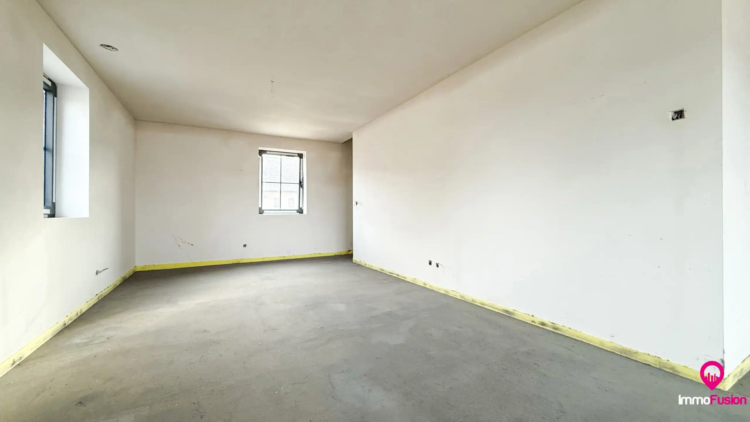 Zeer ruim (146m²!) duplex app.met 2-slpks,garage en terras! foto 4