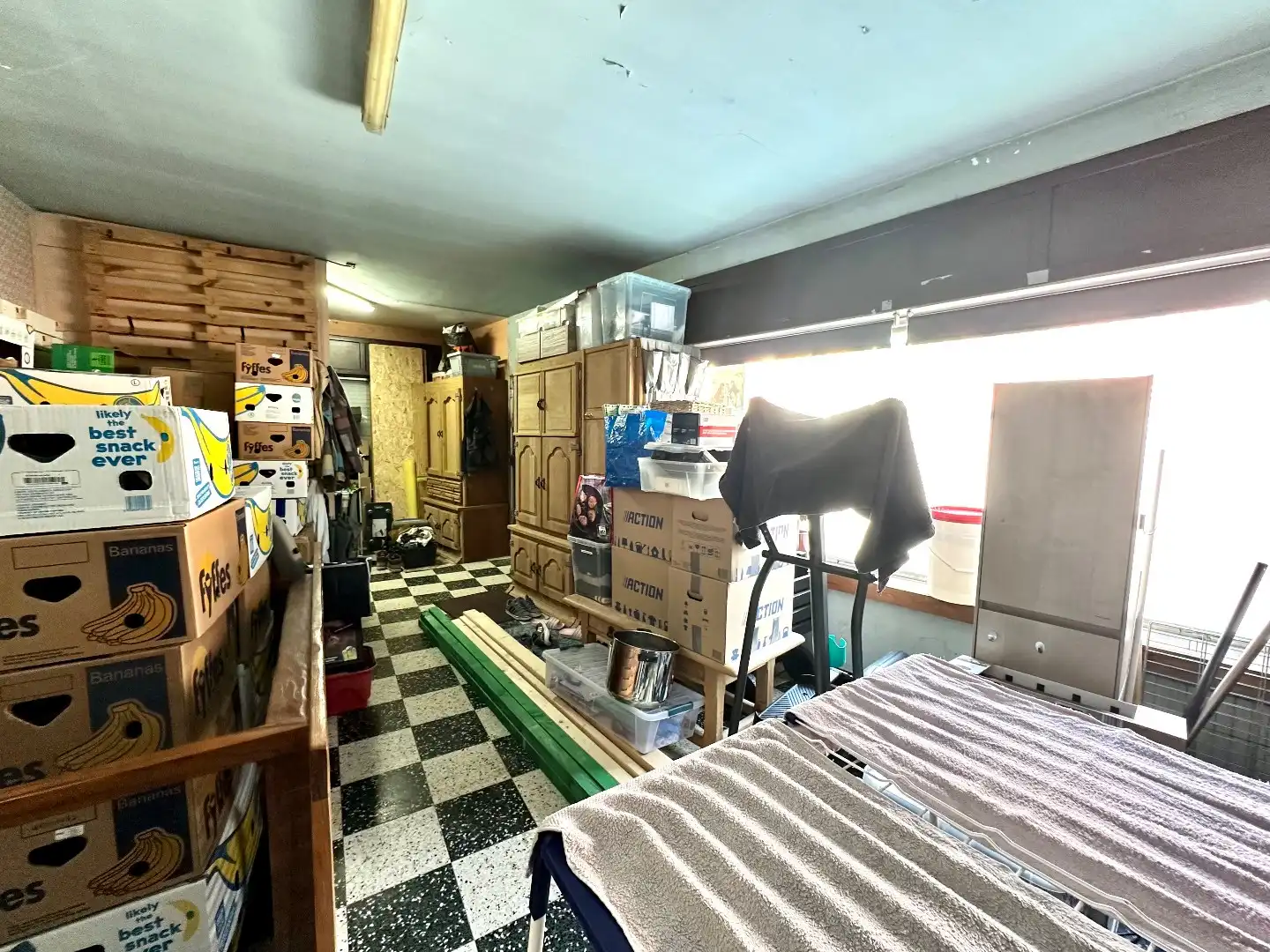 Ruime gezinswoning met 3 slaapkamers, garage en zonnig terras in een rustige buurt van Tongeren foto 12