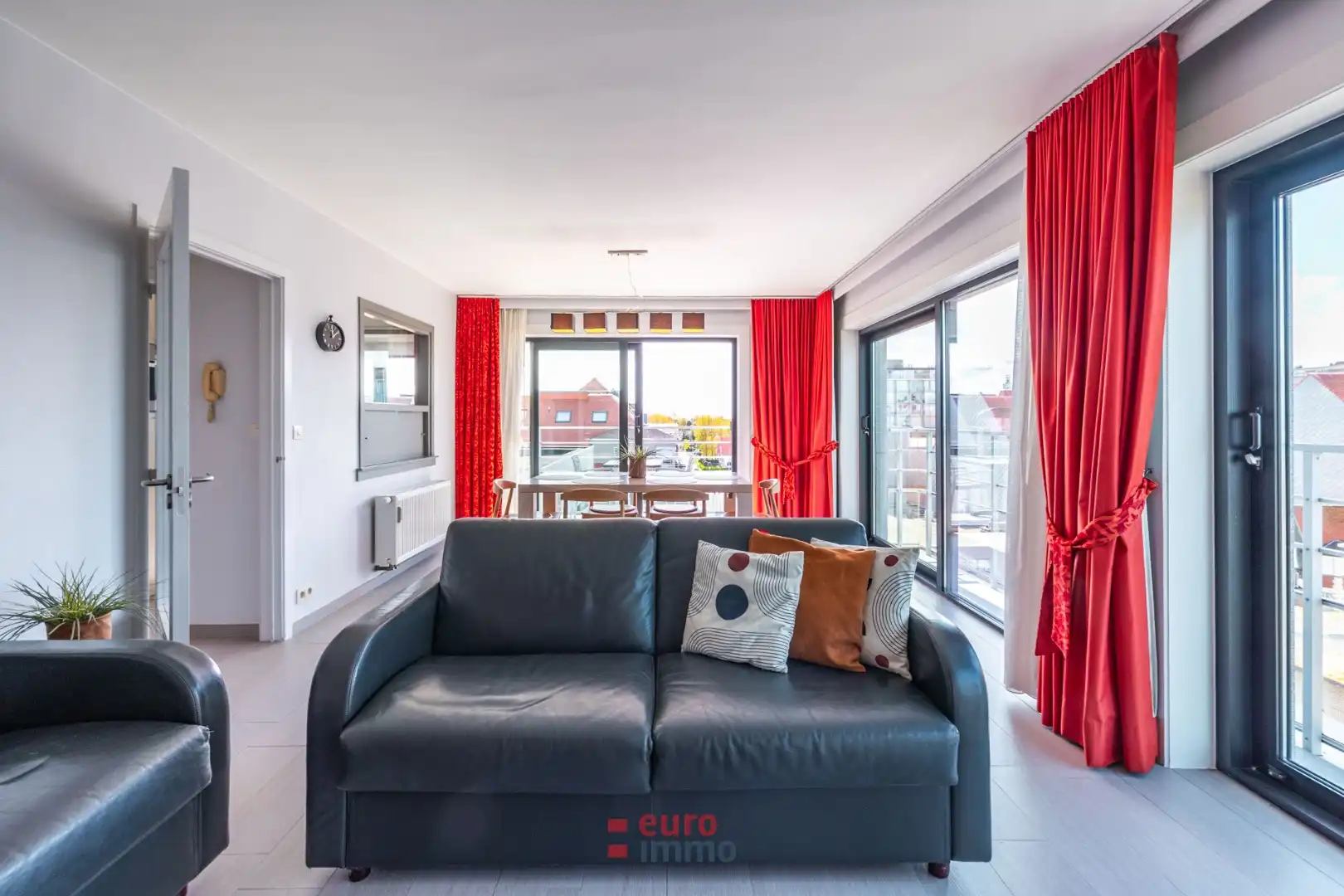 Super gelegen appartement met zijdelings zeezicht! foto 6