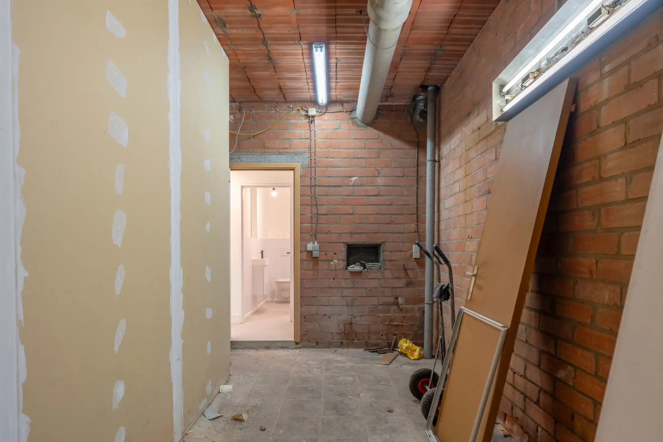 Handelspand met garage, gelegen op topligging te Vosselaar! foto 14