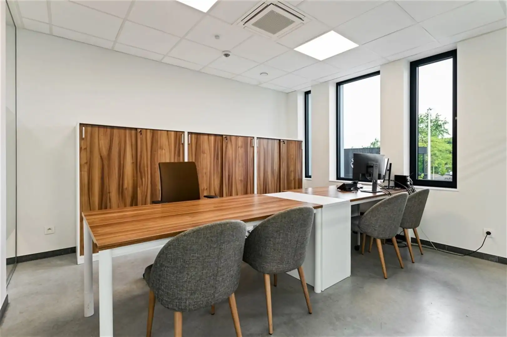 Moderne instapklare kantoren te huur foto 13