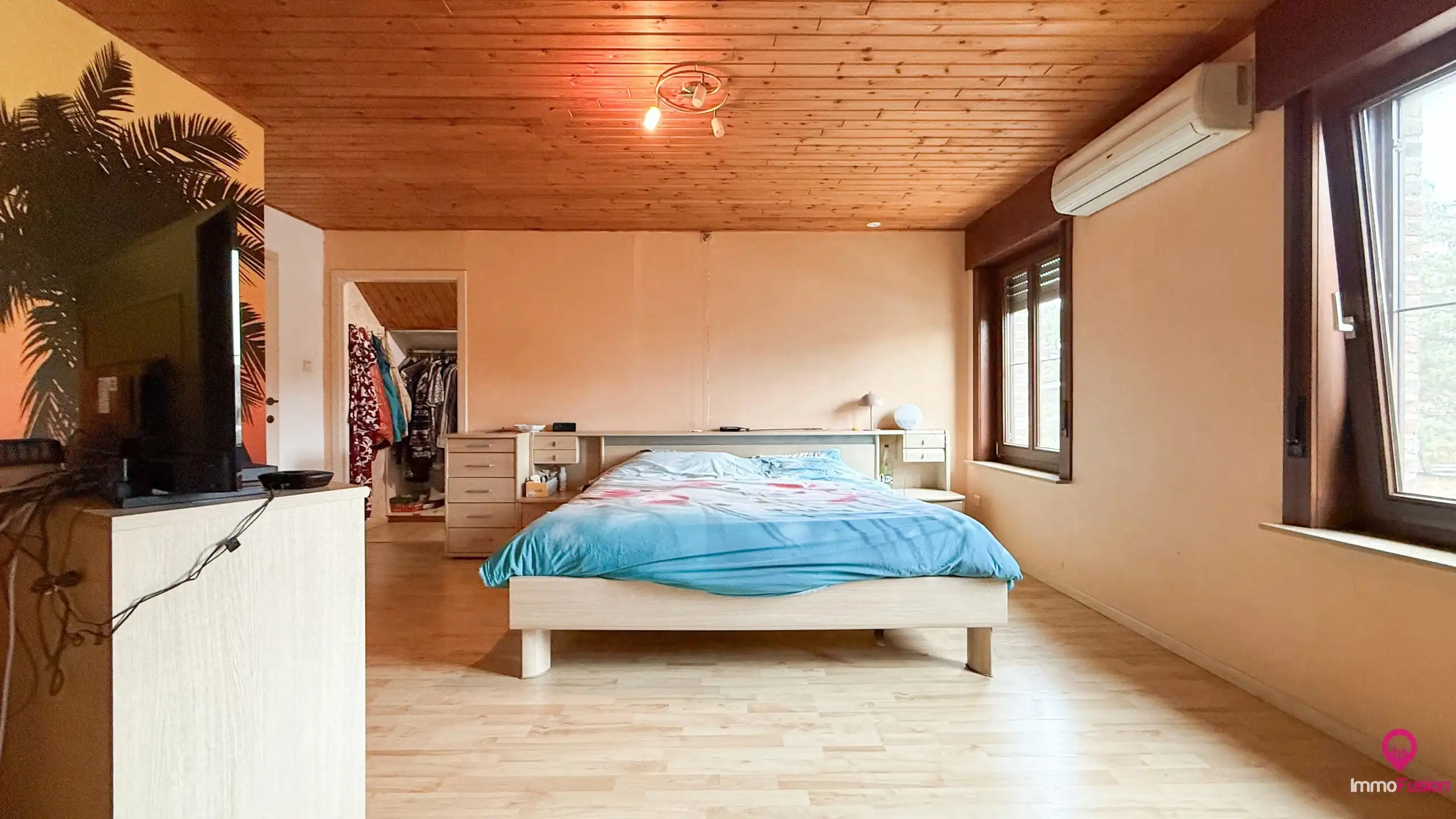 Prachtige landelijke woning met grote omheinde tuin en 3 slpk! foto 30