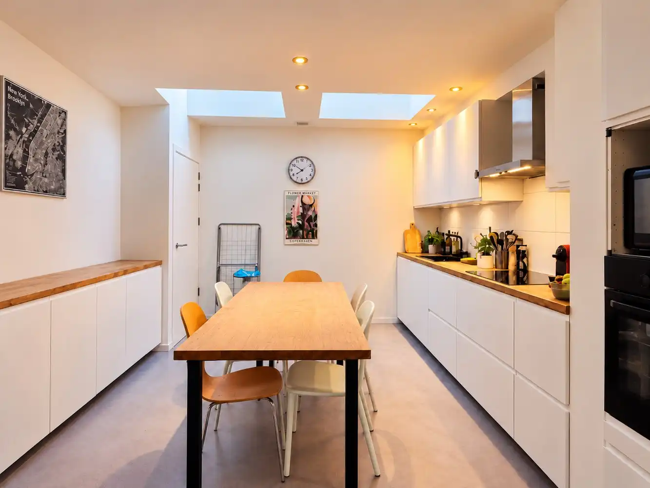 Energiezuinige, gerenoveerde stadswoning met 2 slaapkamers nabij het Zuidpark foto 3