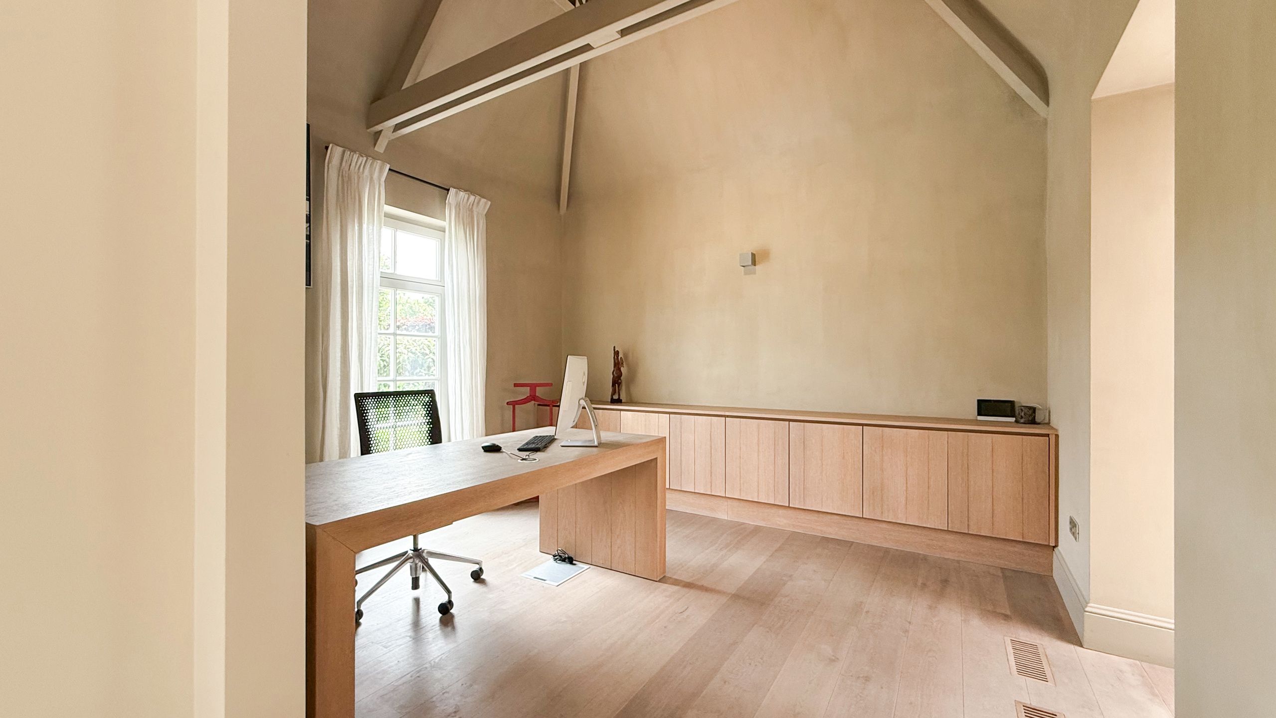 Exclusieve villa met zwembad op riant perceel in Koersel! foto 10