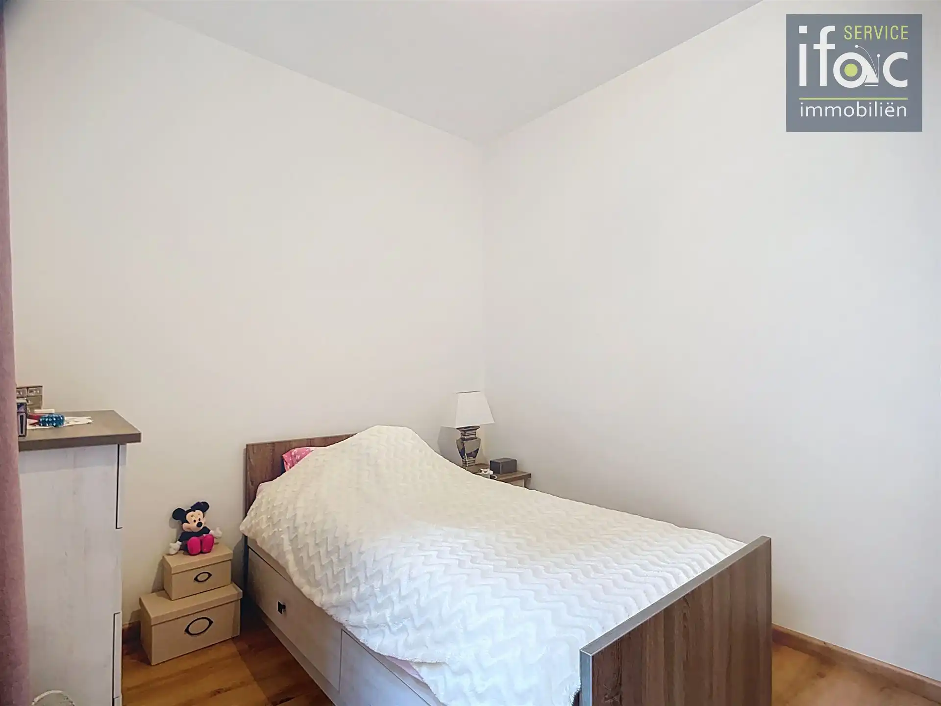 Geweldig één slaapkamer appartement in Schaarbeek foto 12