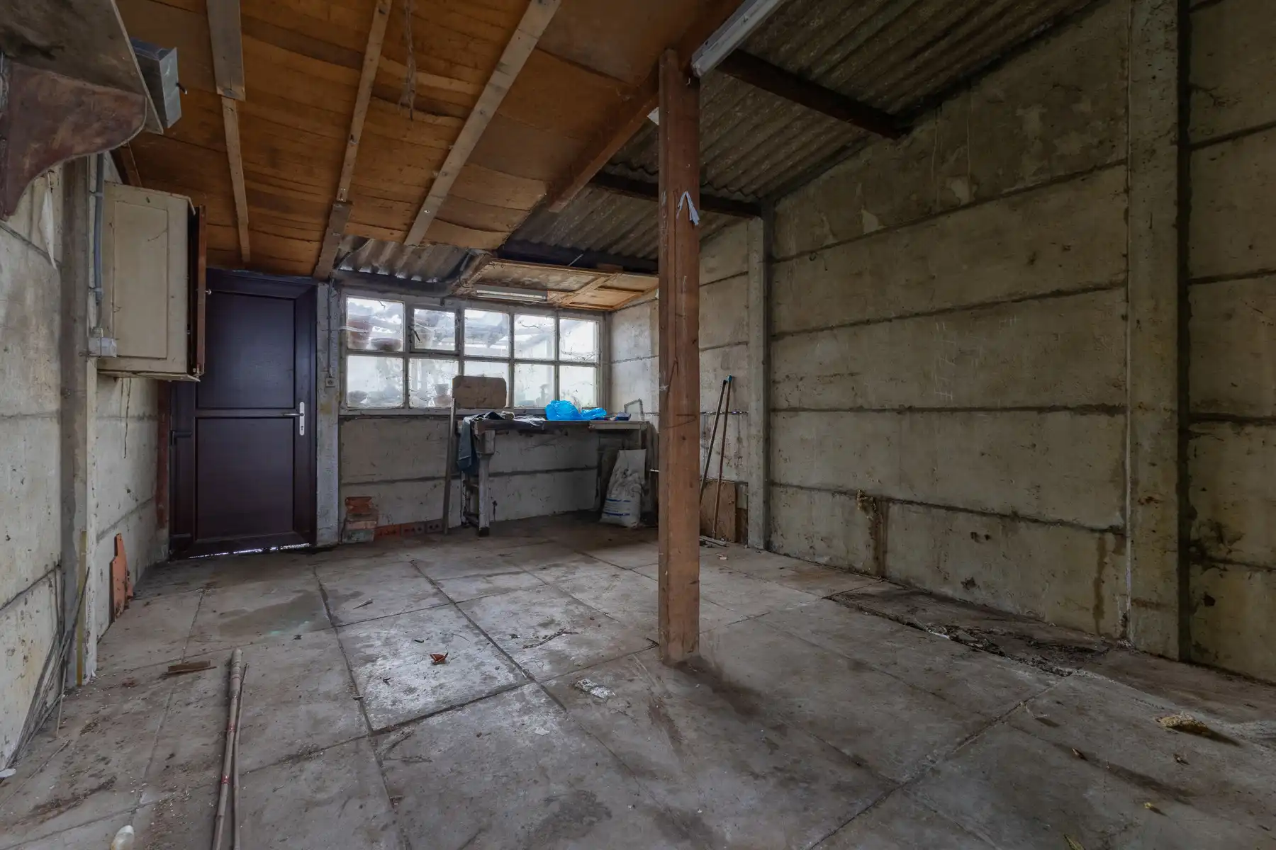 Te renoveren woning met 2 slaapkamers en inrichtbare zolder foto 15