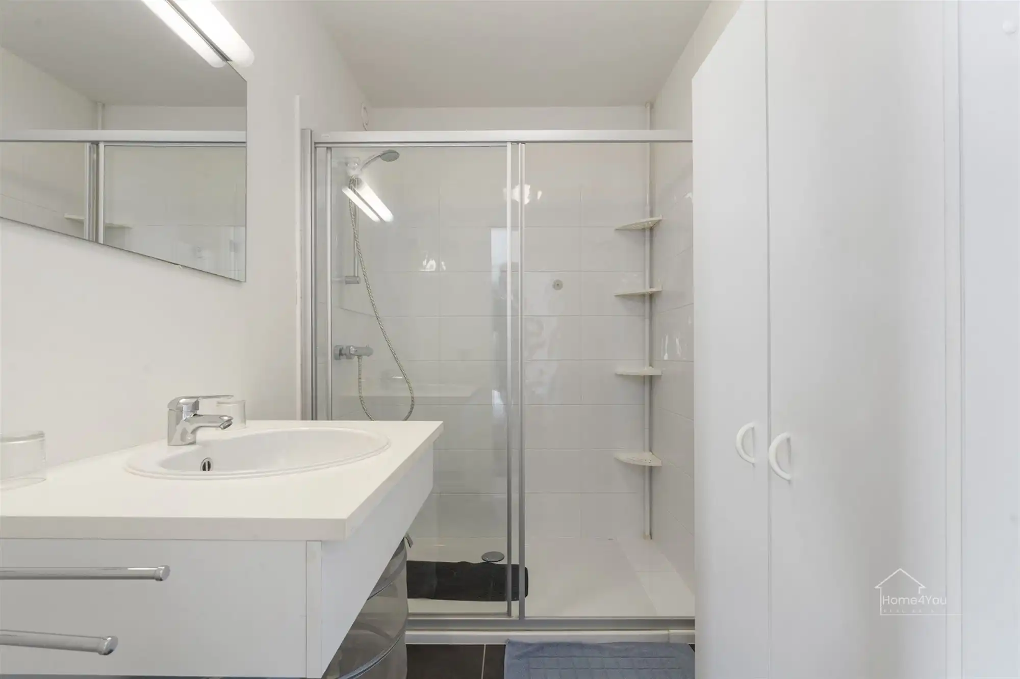 2-slaapkamerappartement met 2 badkamers op toplocatie foto 15