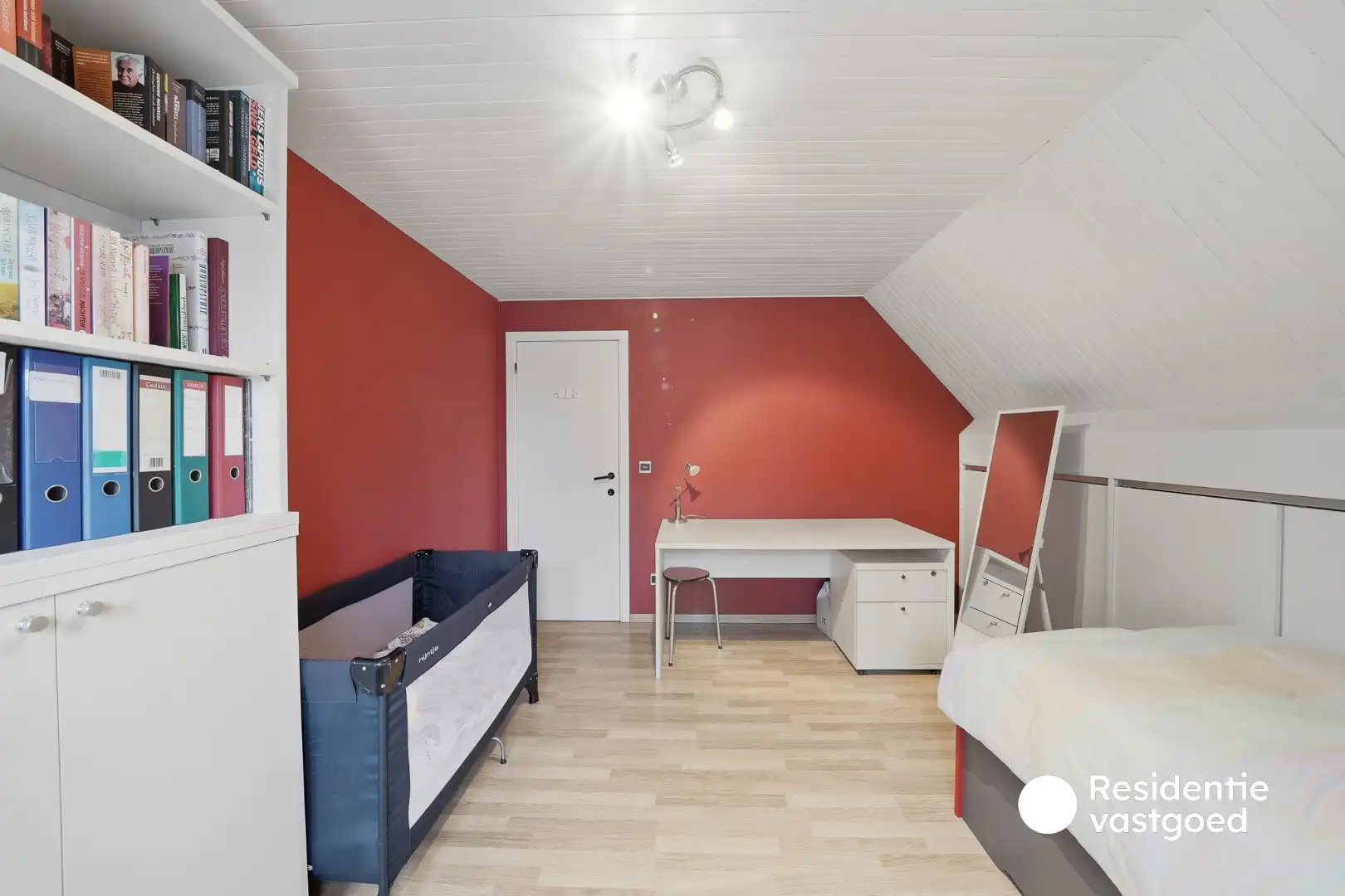 Vrijstaande woning op ruim zonnig perceel in het landelijke Roksem/Ettelgem foto 20