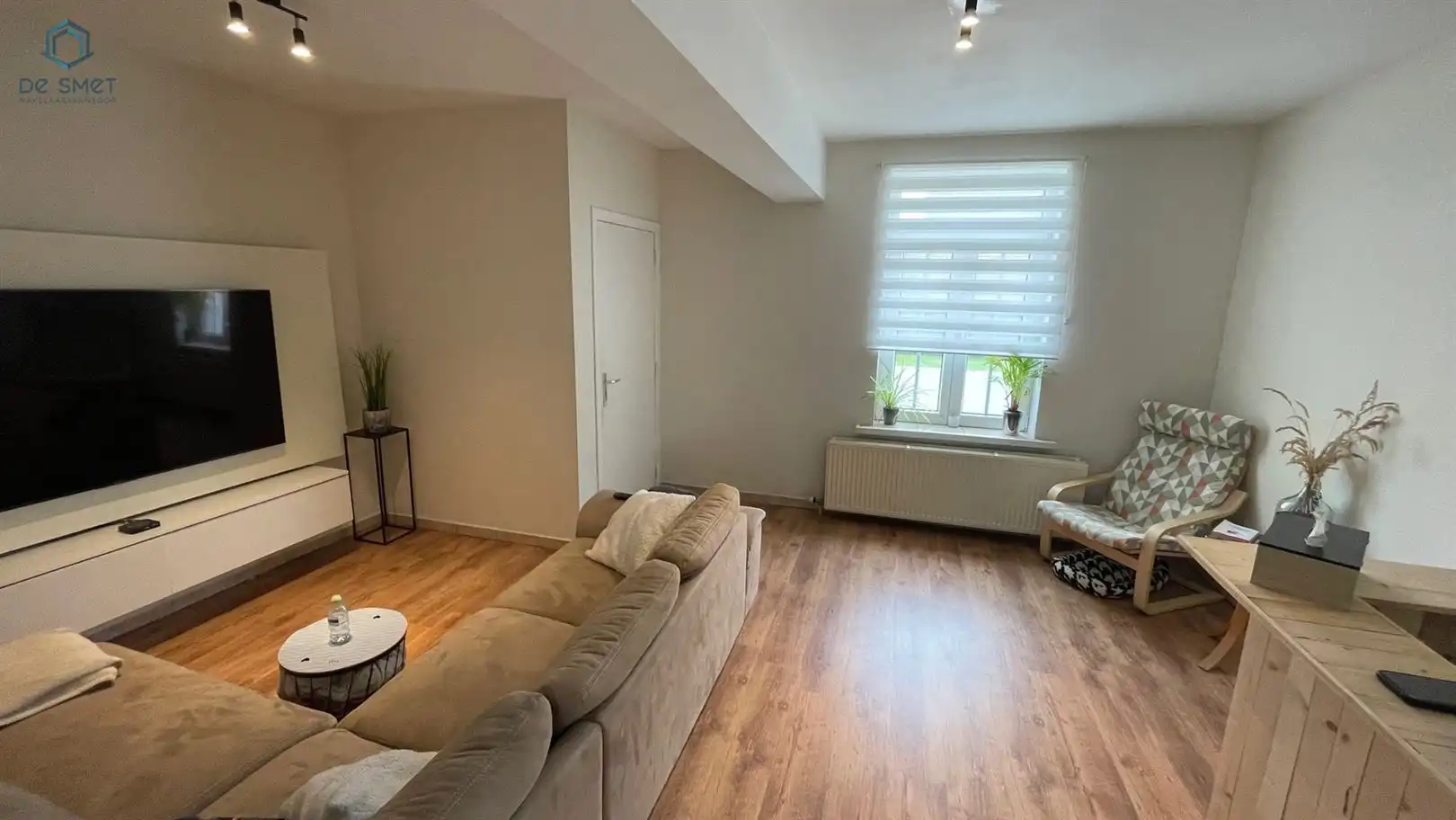 WONING MET TUIN EN GARAGE foto 3
