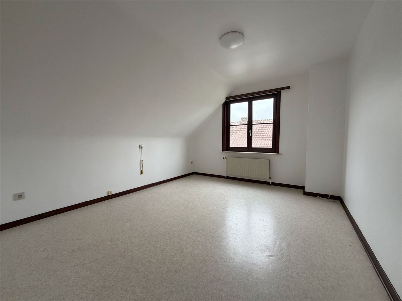 Woning te huur met 3 slaapkamers in rustige wijk foto 14