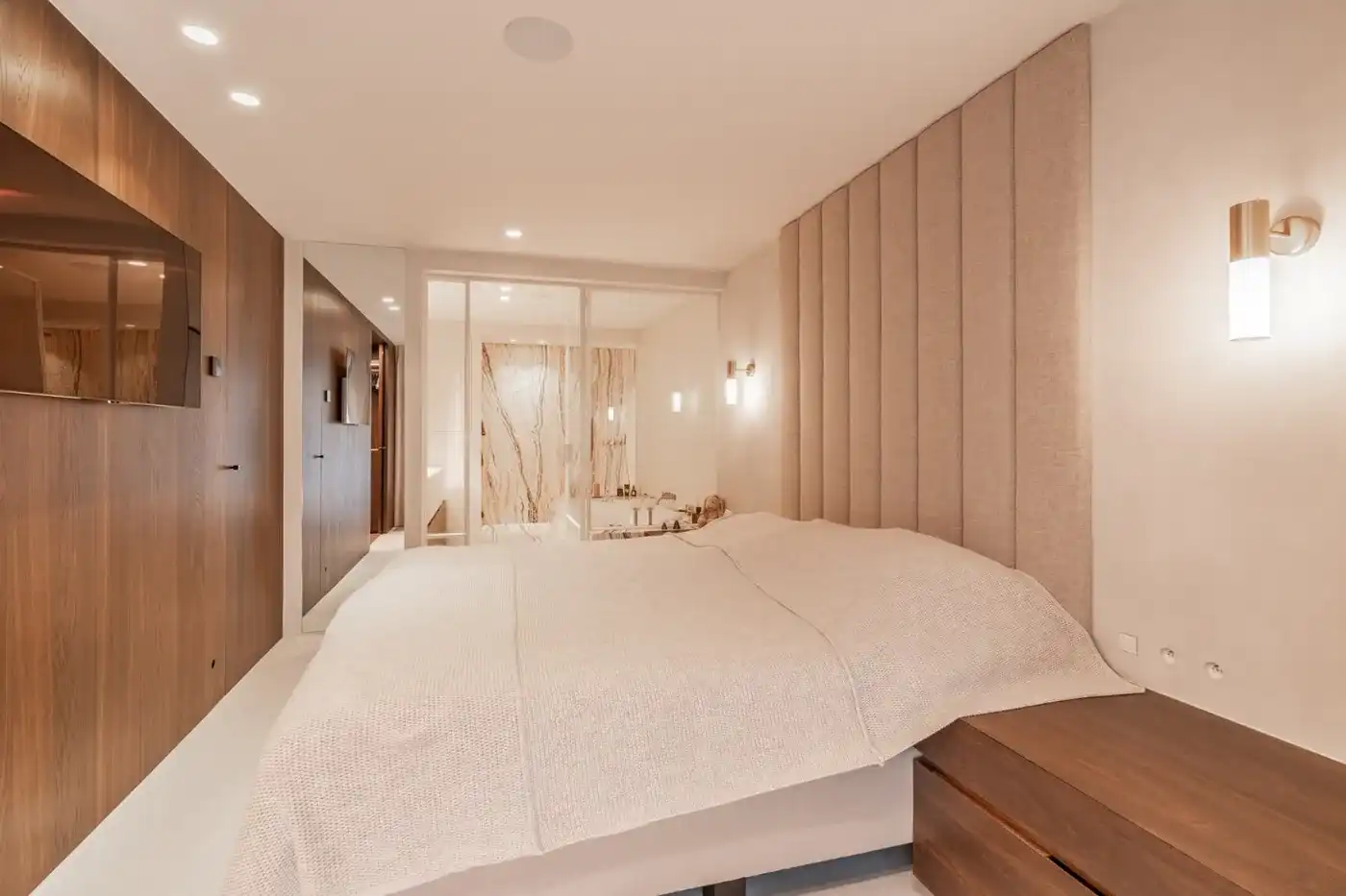 Uitzonderlijk duplexappartement met frontaal zeezicht foto 10