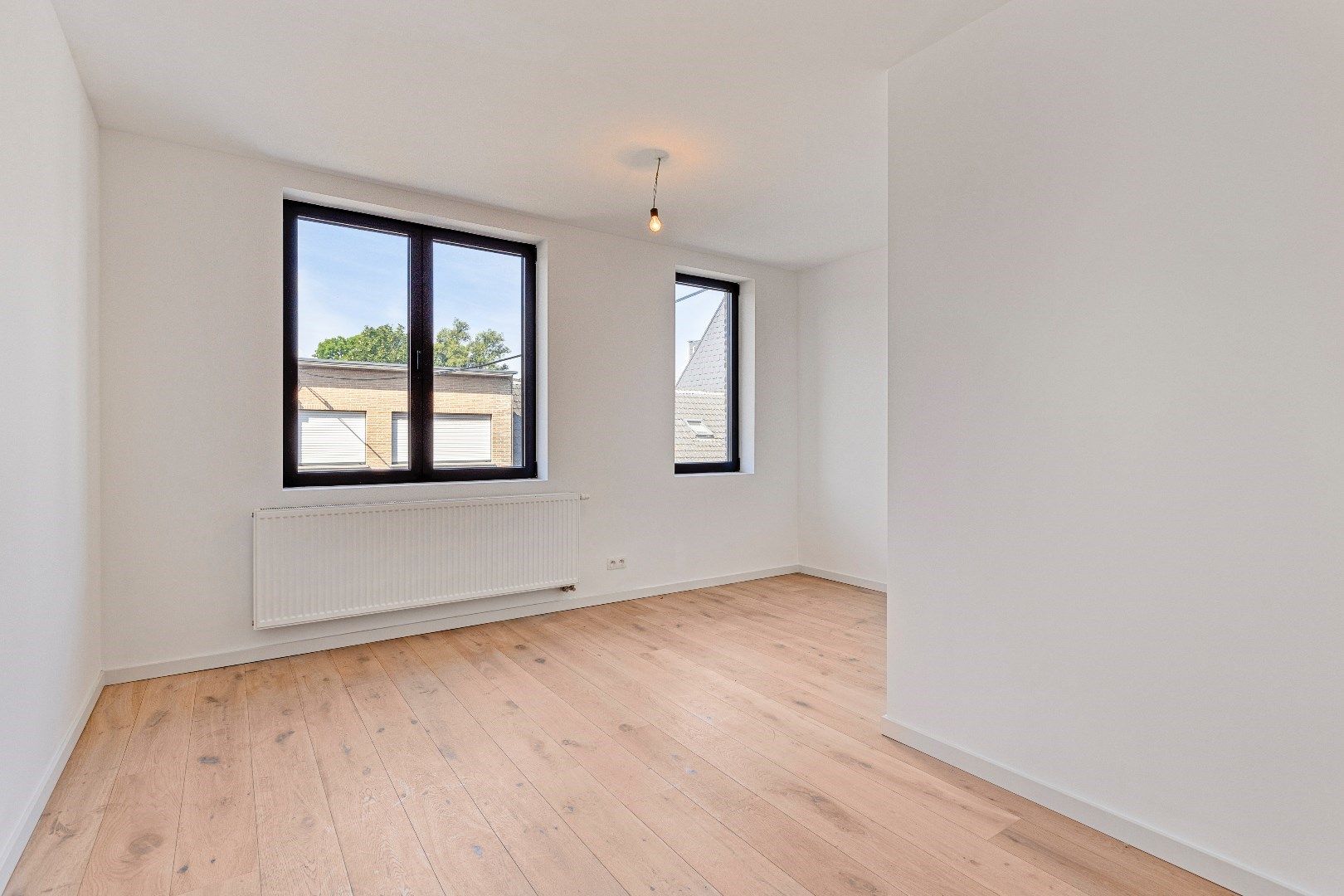 Prachtig gerenoveerde 4-slpk woning in het centrum van Stabroek! foto 8