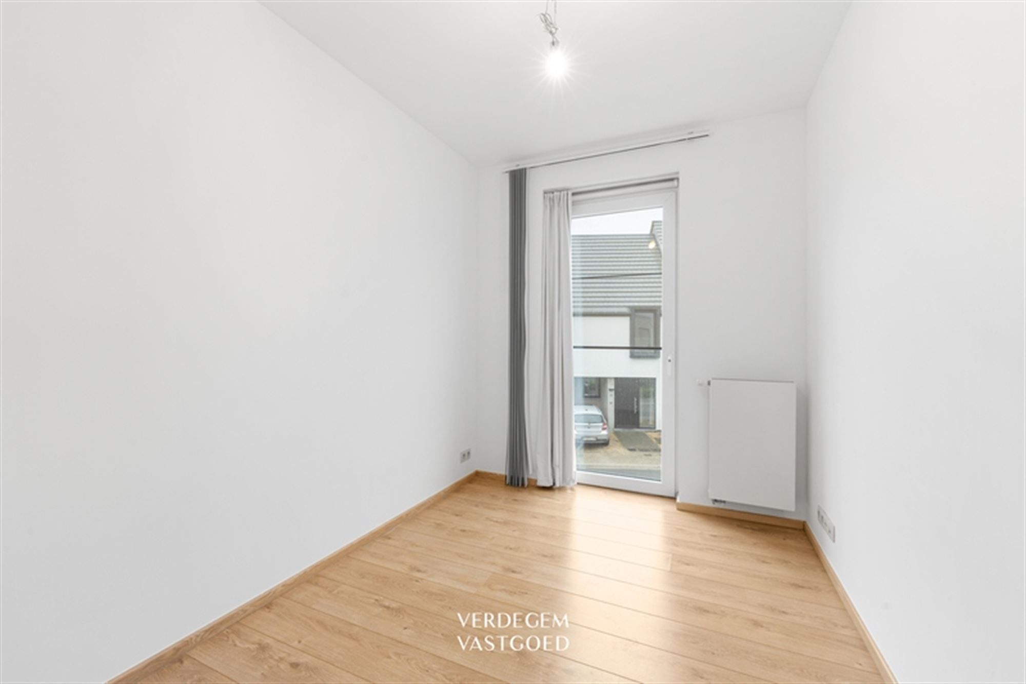 Zeer rustig gelegen appartement op de 1ste verdieping met 2+1 slaapkamers en 2 autostaanplaatsen foto 11