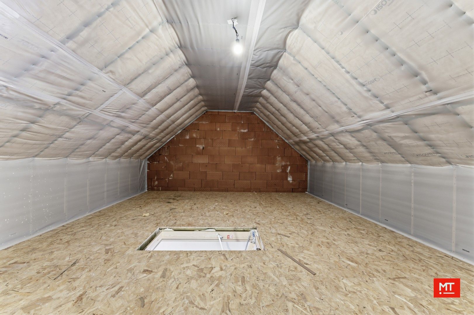 2 landelijke nieuwbouwwoningen met 3 slaapkamers en zongerichte tuin in de dorpskern van Beselare foto 15