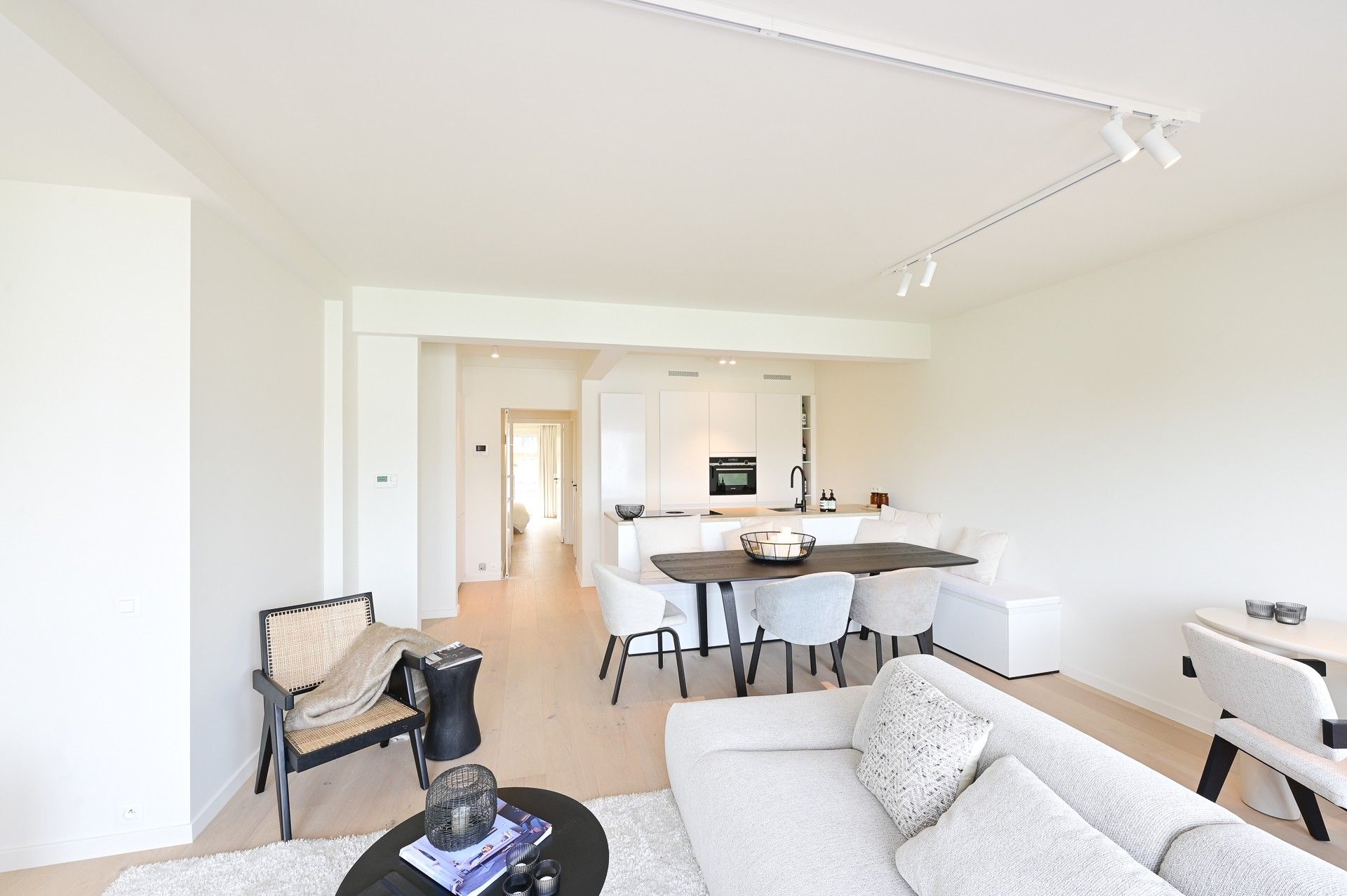 Prachtig gerenoveerd appartement in het centrum Knokke foto 6