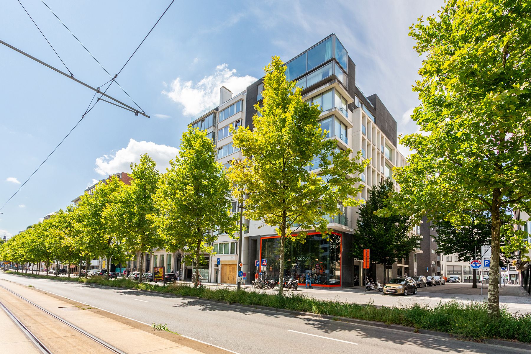 Modern dakappartement met ruim terras te centrum Antwerpen foto 18