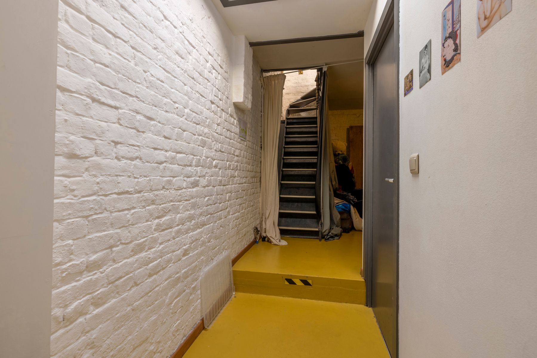 Ruime woning met 4 slpks, hobbyruimte en fietsgarage in Gent foto 4