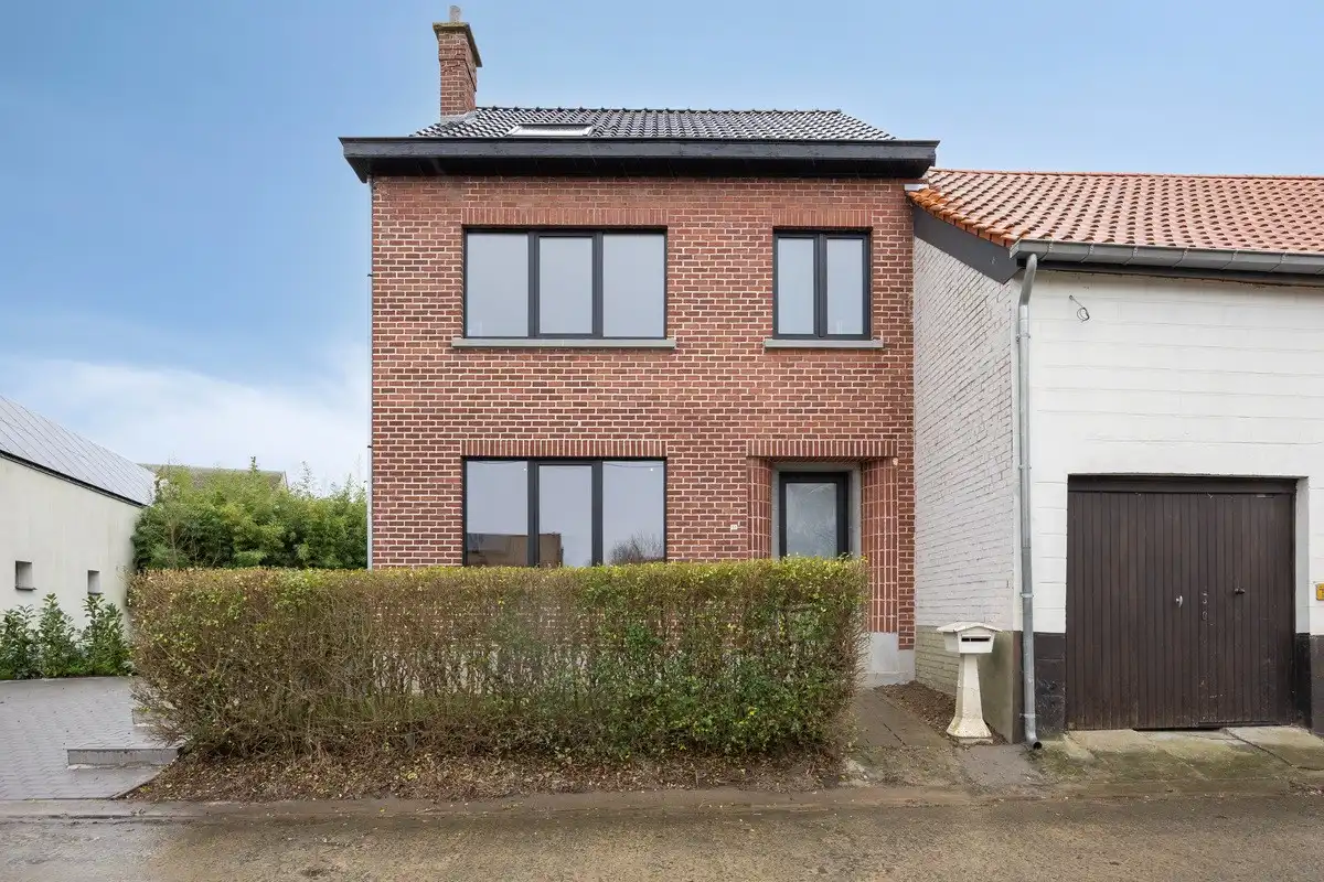 Energiezuinige, volledig gerenoveerde woning met 3 slaapkamers in Ninove foto 27