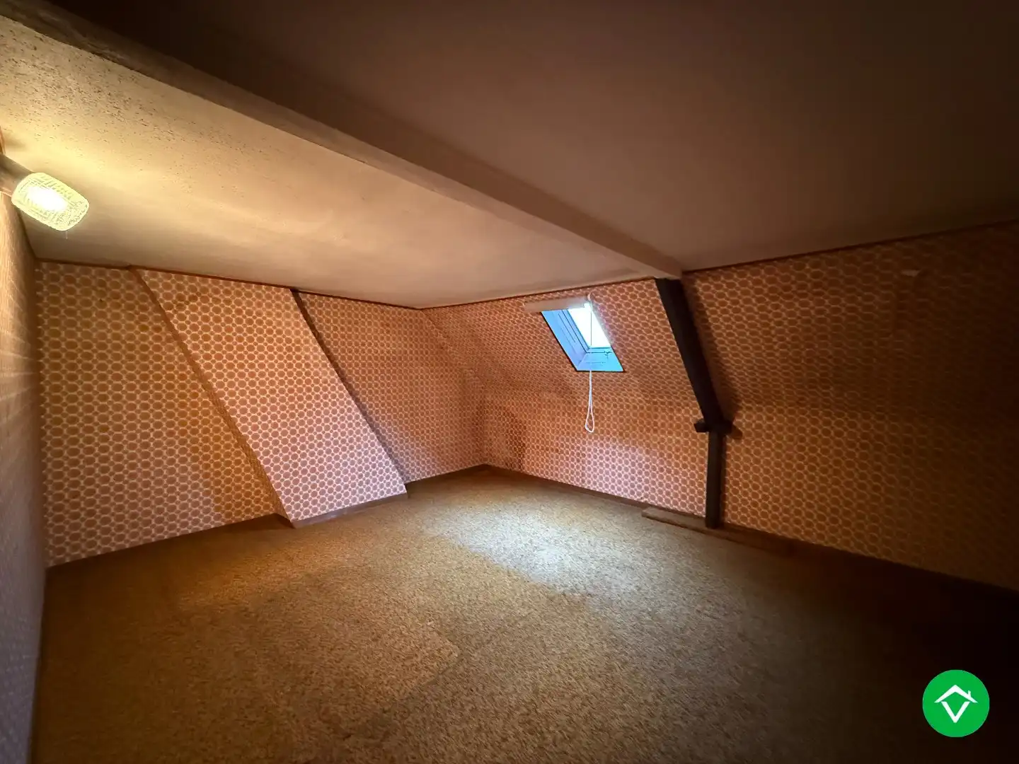 Ruime woning met 5 slaapkamers, garage en diepe tuin te Houthulst foto 26