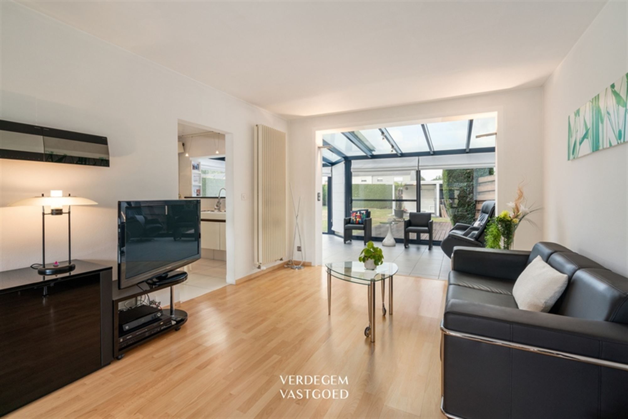 Knappe instapklare woning met 4 slaapkamers, grote tuin en EPC C foto 3