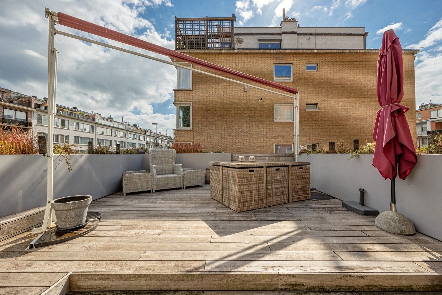 Ruim en lichtrijk 3-slaapkamer appartement met zicht op groen en ruim terras foto 12