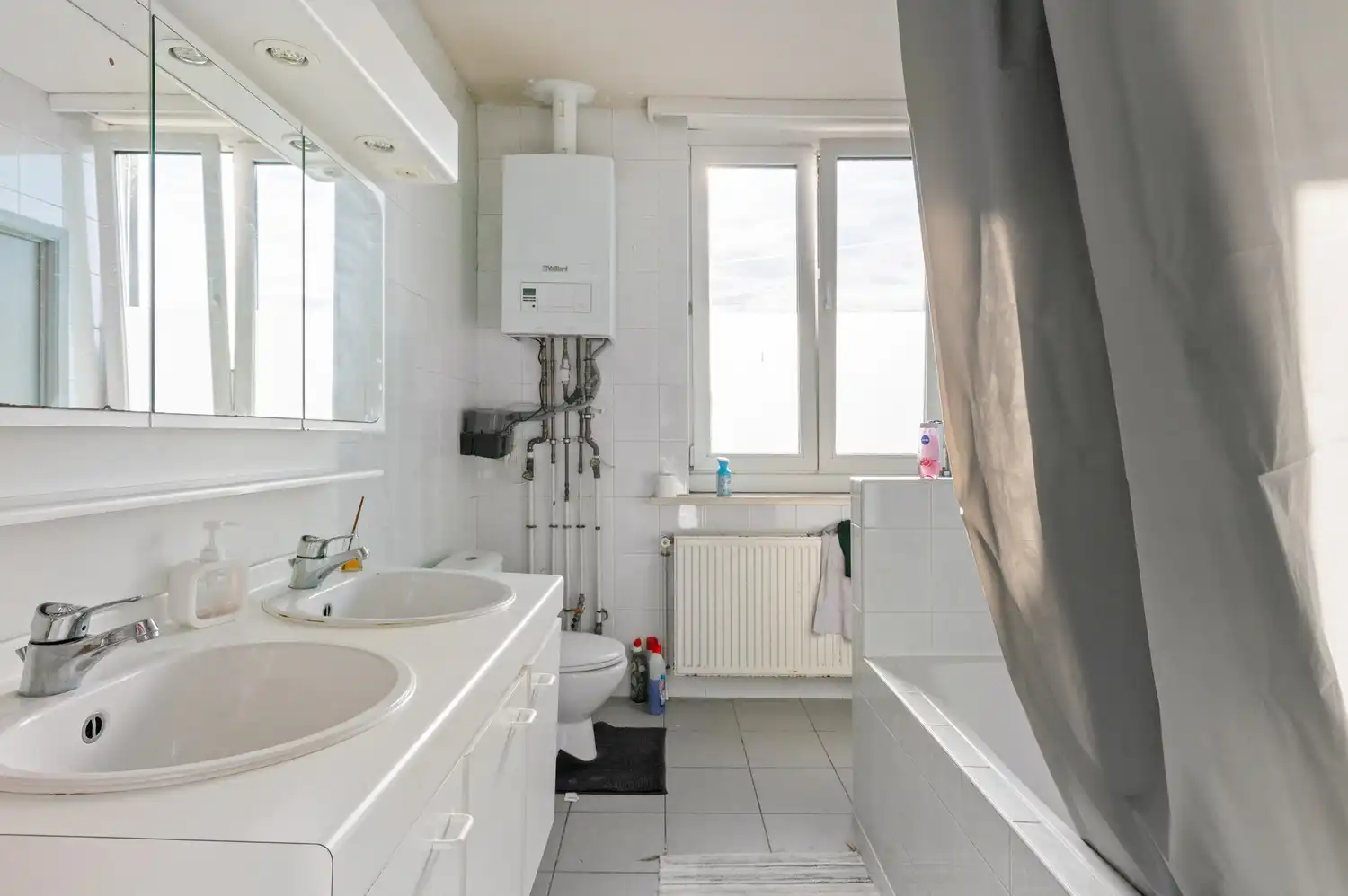 Huis met 2 units in Deurne! foto 16