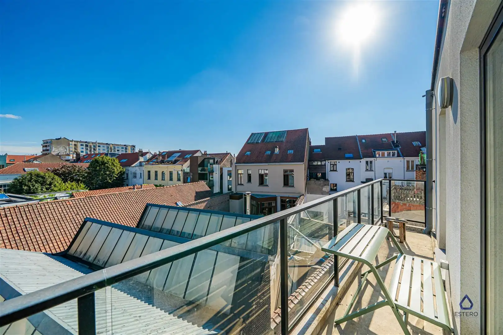 Modern 2-slpk.-appartement met 2 terrassen aan het kanaal foto 11