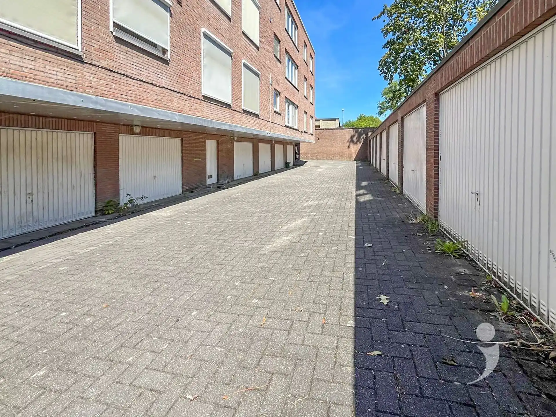 Achterin gelegen garagebox te Kessel-Lo! foto 6
