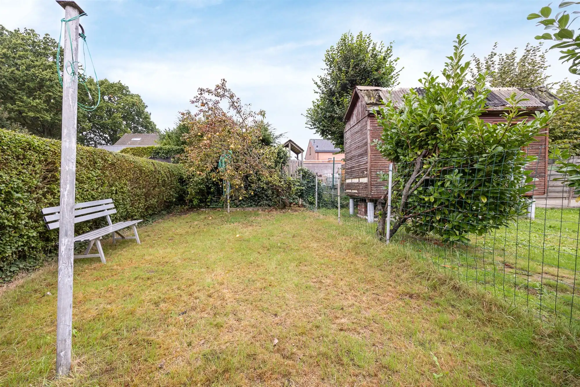 huis met twee slaapkamers en tuin foto 9