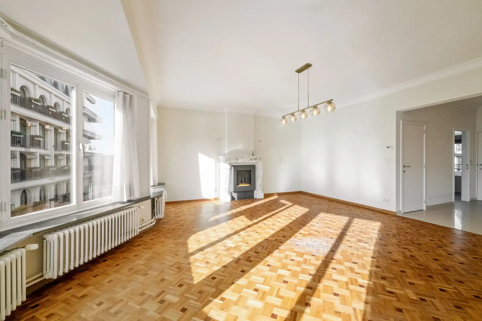Prachtig ruim appartement met open zicht op Groentemarkt (2de verdiep) foto 2