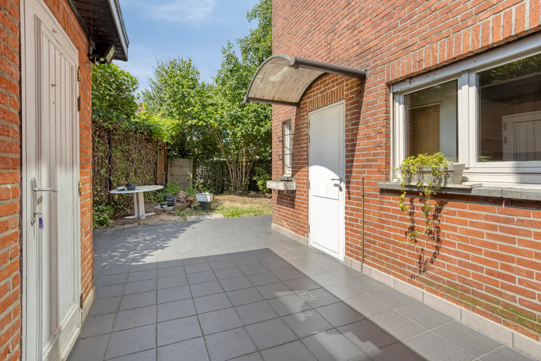 Ruime gezinswoning met potentiële bouwgrond te Mariaburg. foto 12